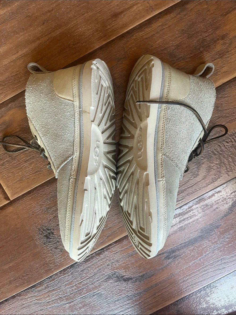 UGG Men's Suede Chukka Boots in Light Beige - Size 9